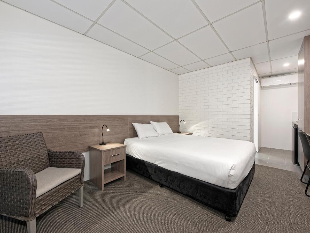 Chalet Motor Inn Bundaberg Exteriör bild