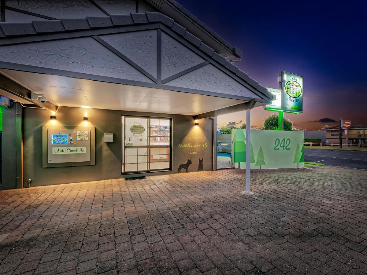 Chalet Motor Inn Bundaberg Exteriör bild