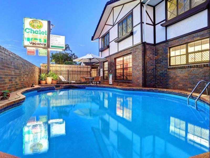 Chalet Motor Inn Bundaberg Exteriör bild