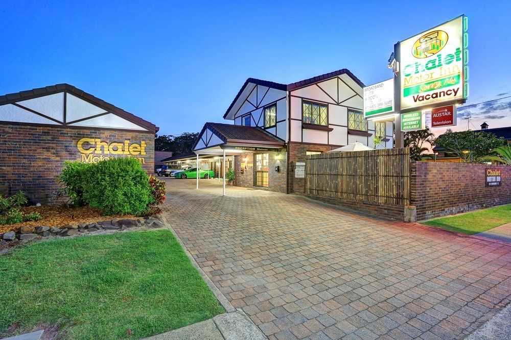 Chalet Motor Inn Bundaberg Exteriör bild