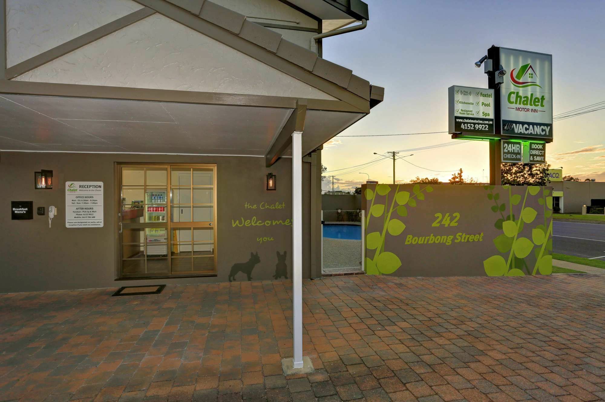 Chalet Motor Inn Bundaberg Exteriör bild