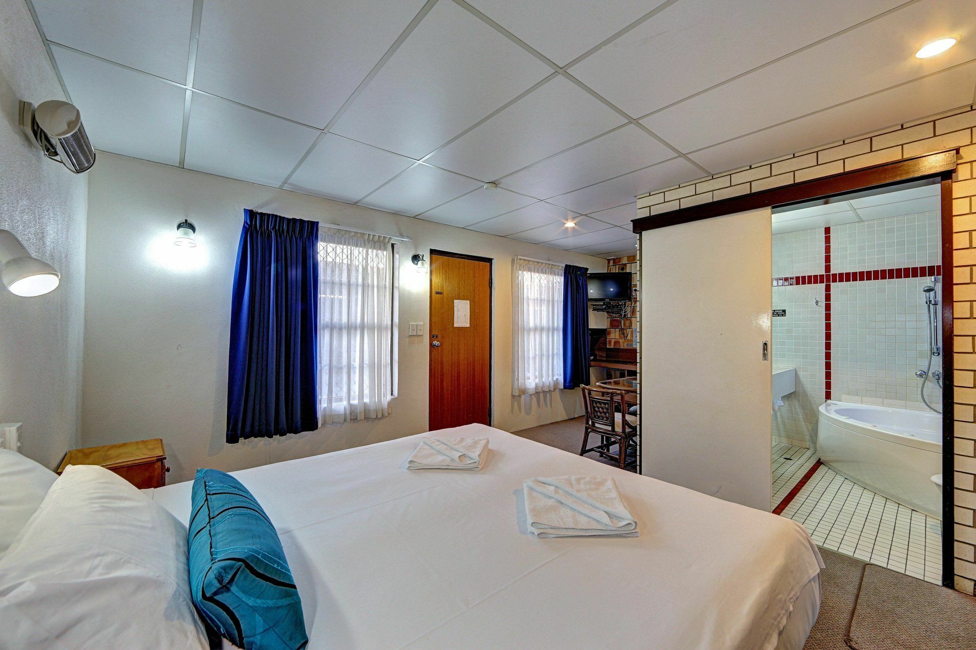 Chalet Motor Inn Bundaberg Exteriör bild
